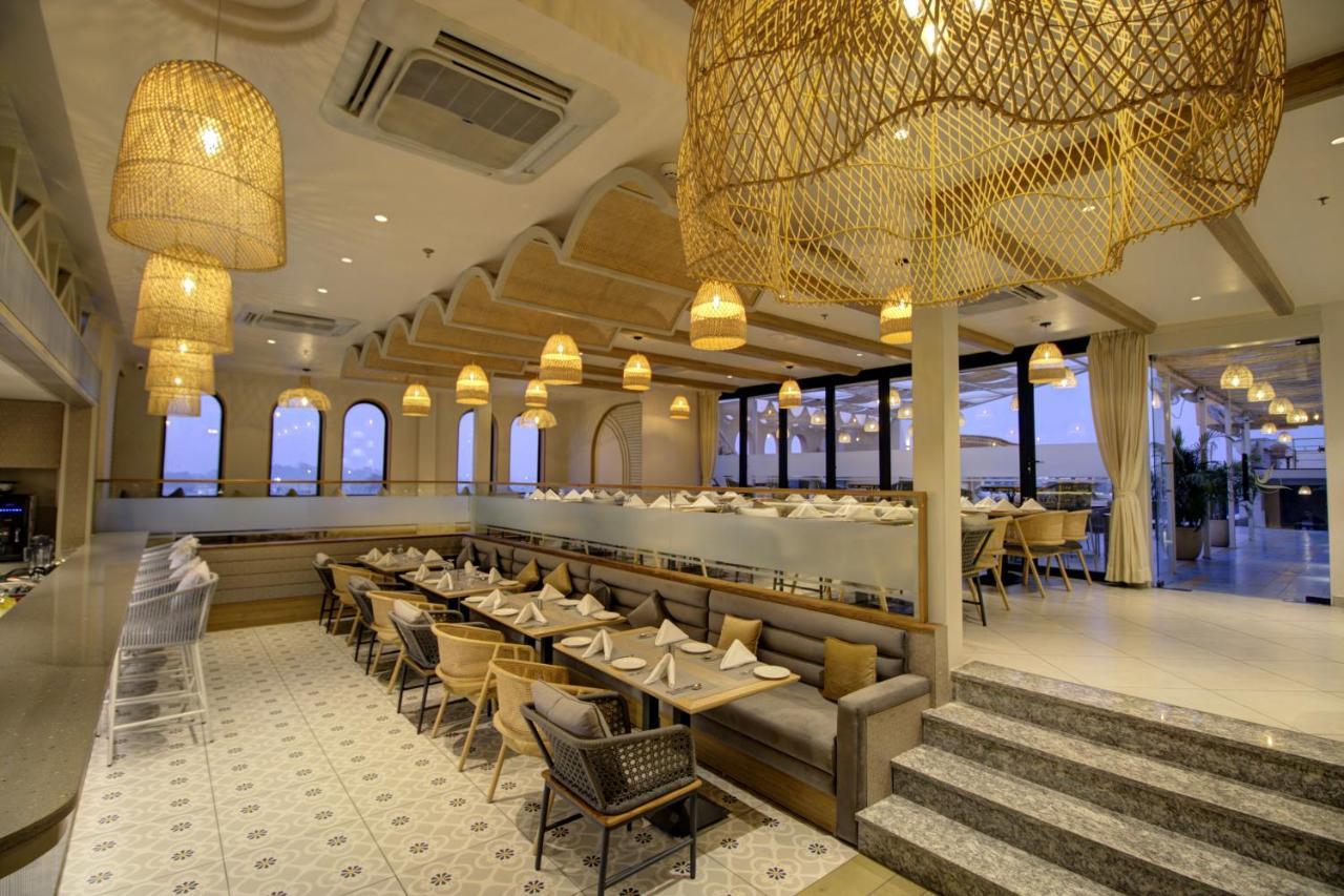 Cygnett Collection K K Hotel Faizābād المظهر الخارجي الصورة