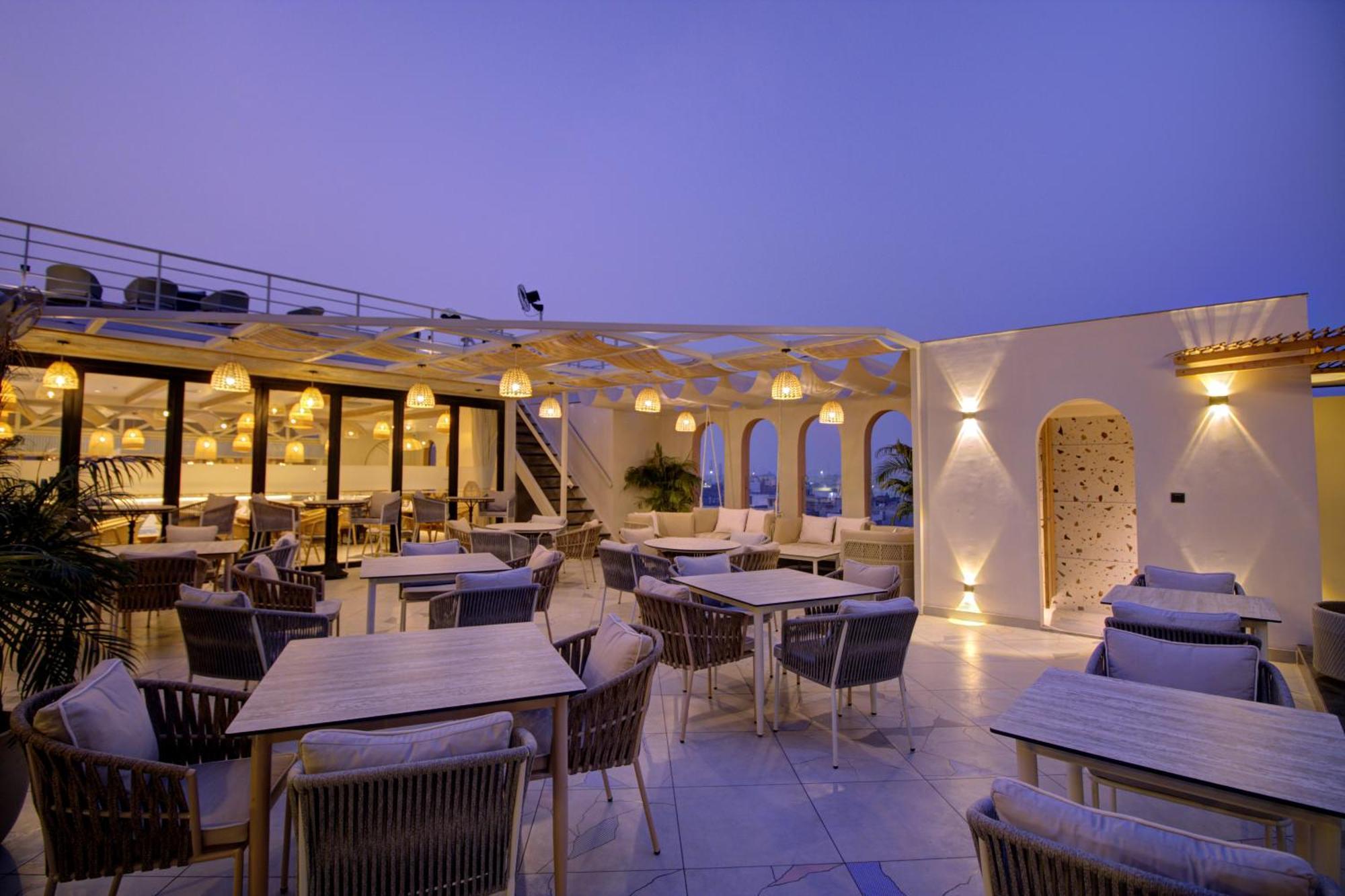 Cygnett Collection K K Hotel Faizābād المظهر الخارجي الصورة
